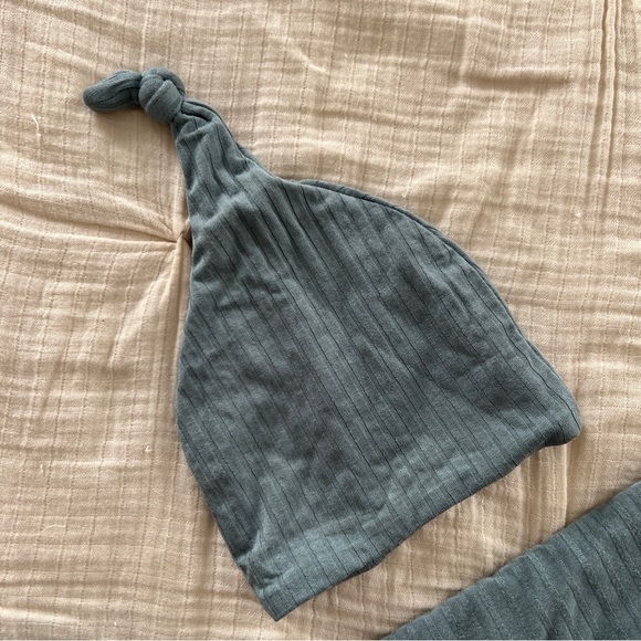 Brave Little Ones Seaside Ribbed Swaddle Set - Picture 3 of 6